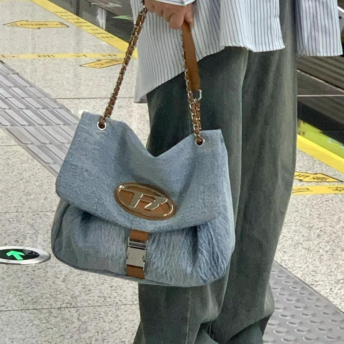 High Quality Tramp Bag Women's Nylon Fabric Single Shoulder Tote Bag with Crossbody Chain Bag blue