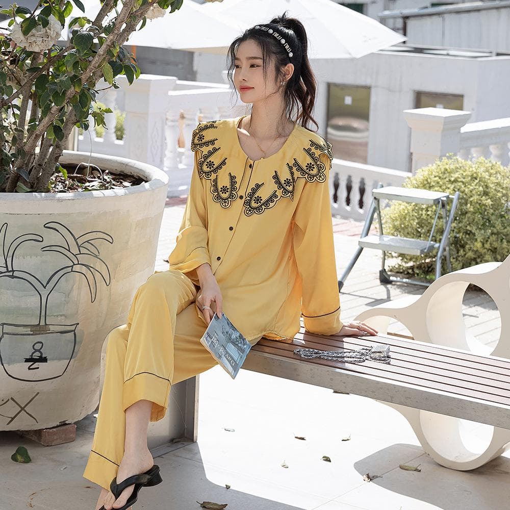 Spring and Autumn New Ethnic Style Collar Pajamas Home Clothes Available in Black, White, Red and Yellow XL yellow