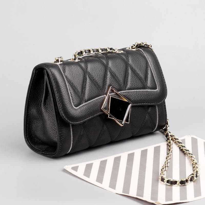 Fashionable, Fresh and Sweet One-shoulder Leather Tilted Straddle Women's Bag Head Layer Leather Summer Chain Small Square Bag