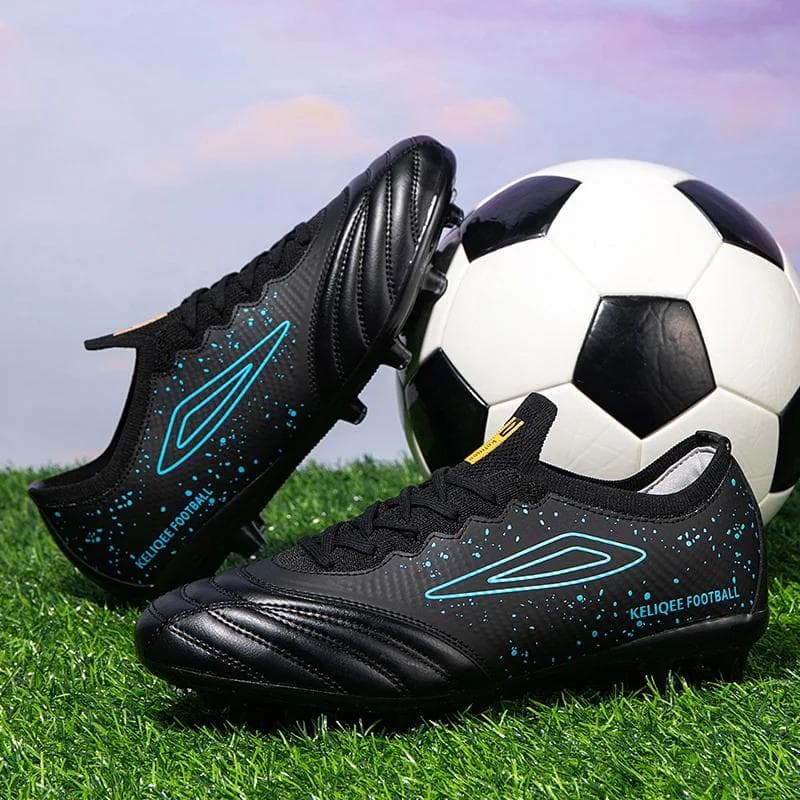 Men's Soccer Shoes Large Size Ultralight Football Boots Boys Sneakers Non-Slip AG/TF Soccer Cleats Ankle Boots Unisex 44