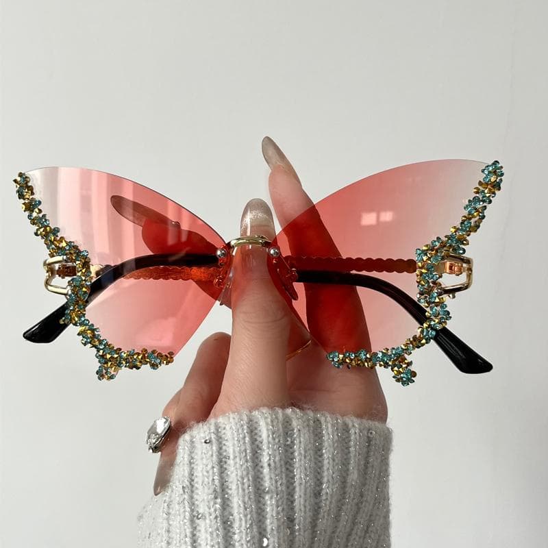 New Butterfly Women Sunglasses UV400 Protection Fashion Hip Hop Style Red Diamond Inserts Trendy Eyewear