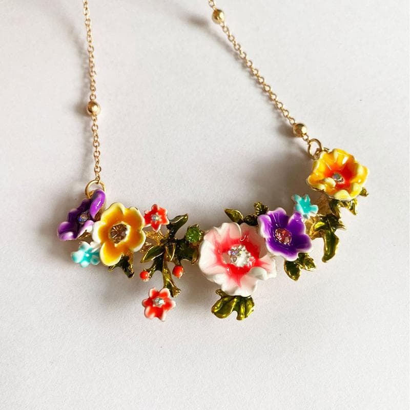 Able Forest Dream Garden Sweet Petal Temperament Necklace Winter Garden Flower Sweater Chain 30CM