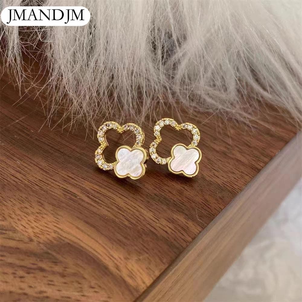 The New Four-leaf Clover Earrings Niche Design Senior Sense Of Commuter Fashion Versatile Temperament Female Earrings white
