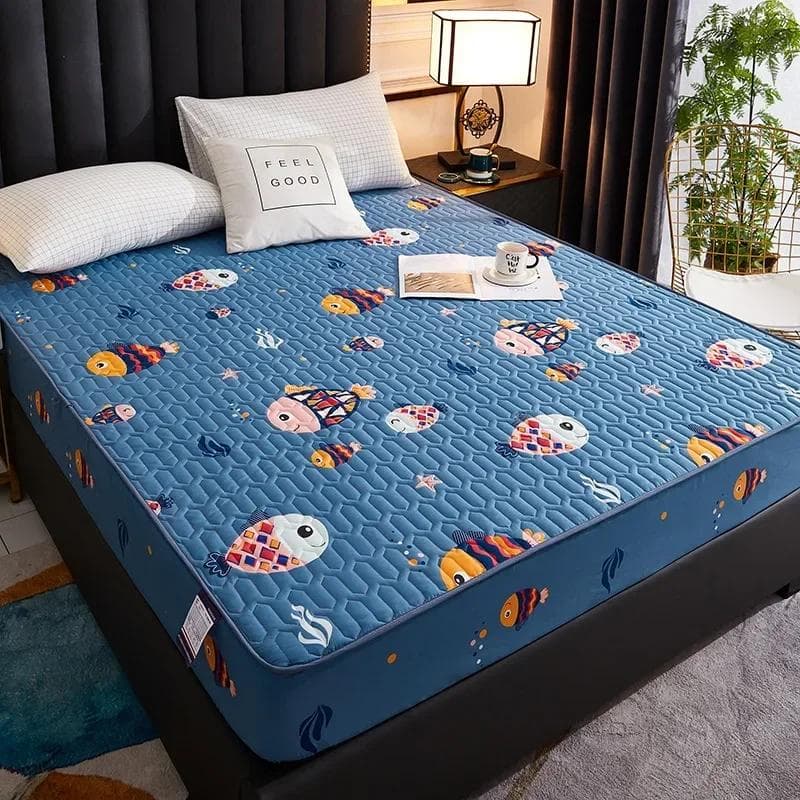 1PC Waterproof Mattress Cover thickened diaper bed cover For Bed Room Breathable Washable Bedspreads Single/Double Bedspread 90x200x30cm