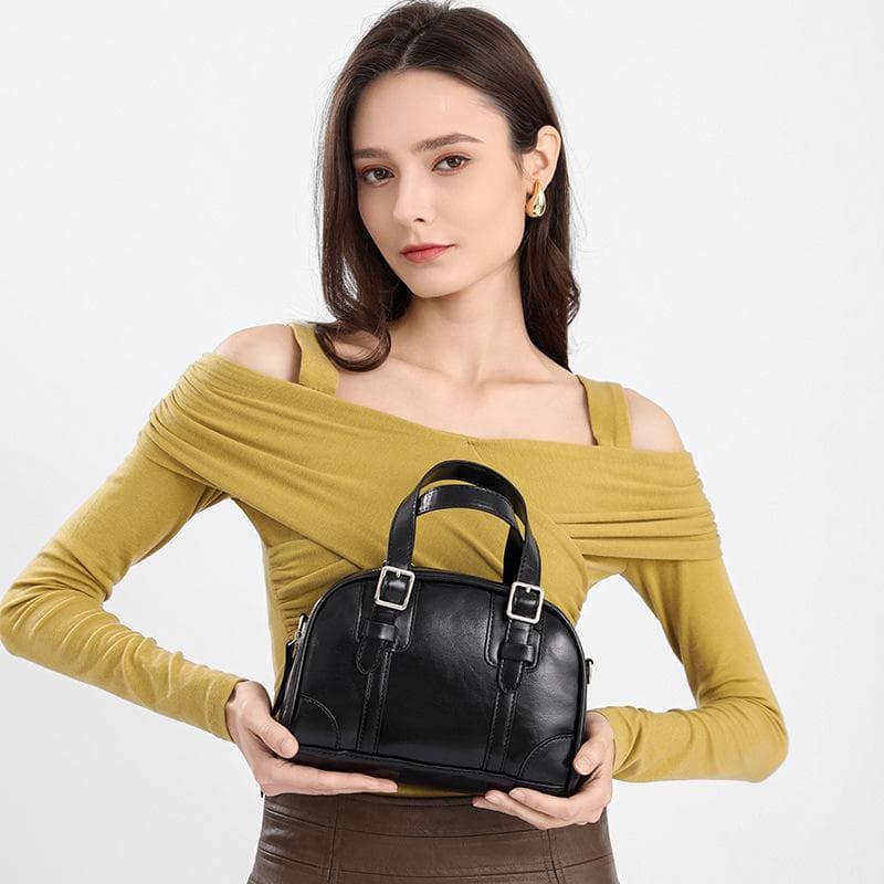Retro Hand-held Small Bag, A Versatile Single-shoulder Crossbody Bag for Young Girls black