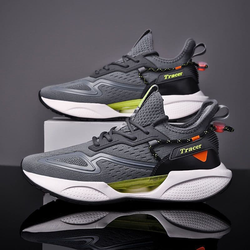 Spring New Breathable Sports Shoes Men's Flying Weaving Breathable Lightweight All-match Student Casual Men 44