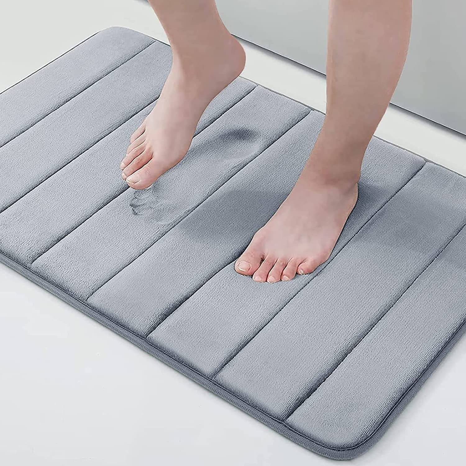 Memory Sponge Stripe Bathroom Non Slip, Water Absorbent, Machine Washable Floor Mat 400MMx600MM light grey