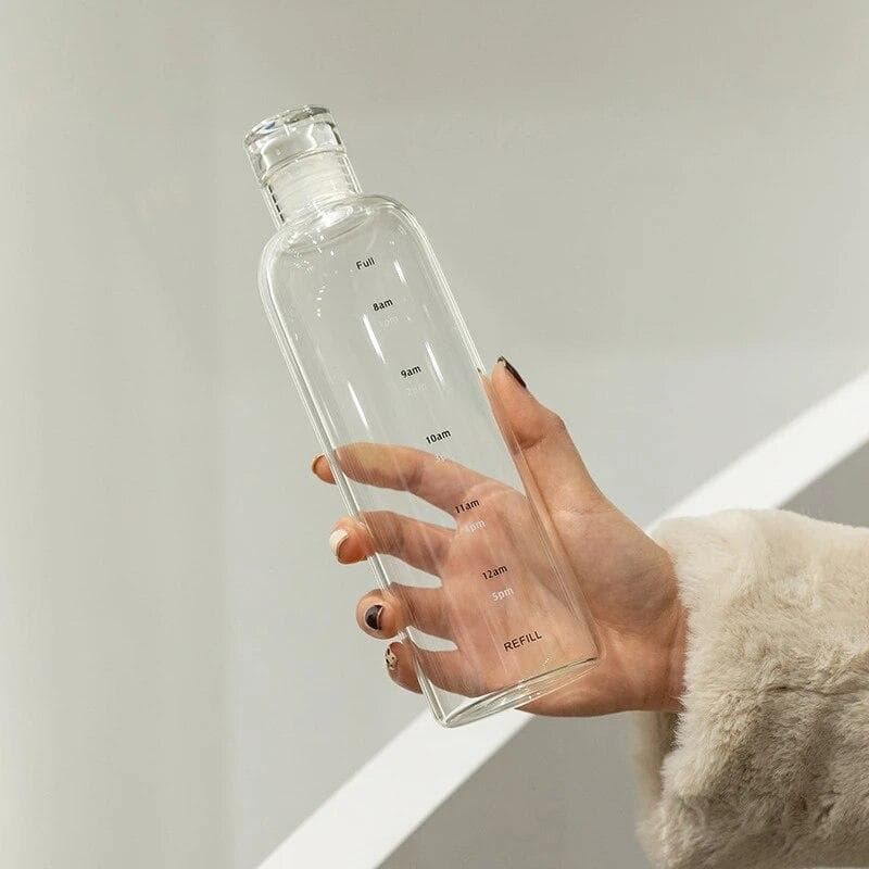Newest Water Cup Sport Water Bottle With Time Scale Couple Plastic Portable Water Container Anti-drop Outdoor Water Bottle 750ml white
