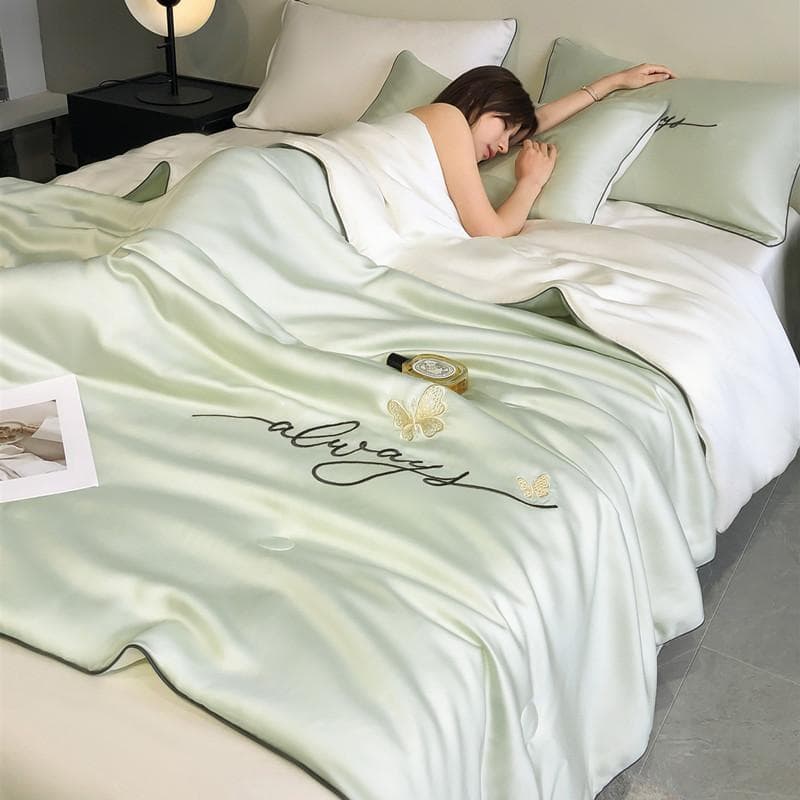 Summer Cool Quilt Breathable Queen Quilts Air Conditioning Cooling Blanket Bedspreads for Double Bed Bedding Summer Quilt 150x200cm 1pc