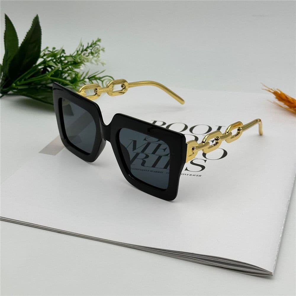 Fashion UV400 Protection Oversized Square Sunglasses Vintage Luxury Big Sun Glasses Retro Shades for Women Men