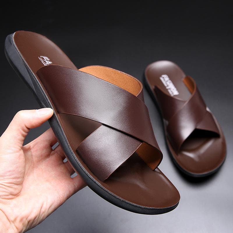 Men's Slippers Luxury Leather Casual Sandals Outdoor Non Slip Beach Shoes for Men Summer New Open Toed Slippers Sandalias Hombre 38 brown