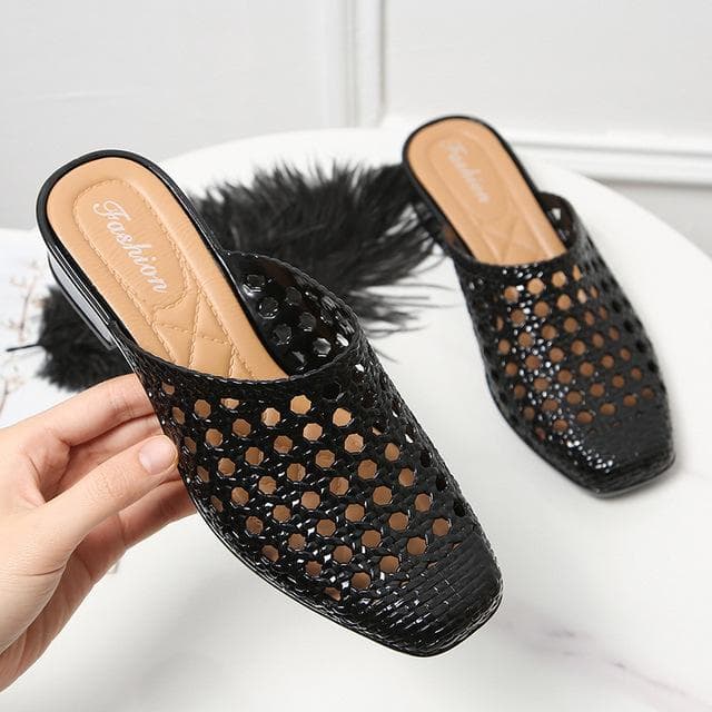 Women's Sandals Summer Holow Hole Slippers Fashion Solid Color Low Heel Slides Casual Breathable Shoes Female 38 black