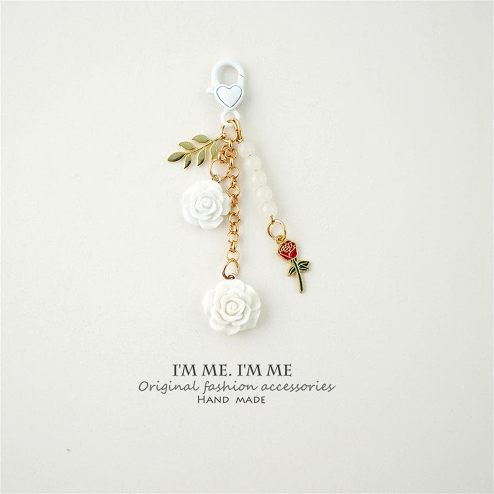 3D Rose Resin Camellia Pendant Key Chain Pearl Alloy for Women Car Key Holder Earphone Case Handbag Accessories white