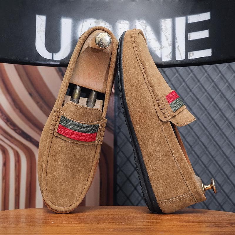 Men's Frosted Suede Slip-On Moccasins – British-Style Soft Sole Casual Shoes 43 brown