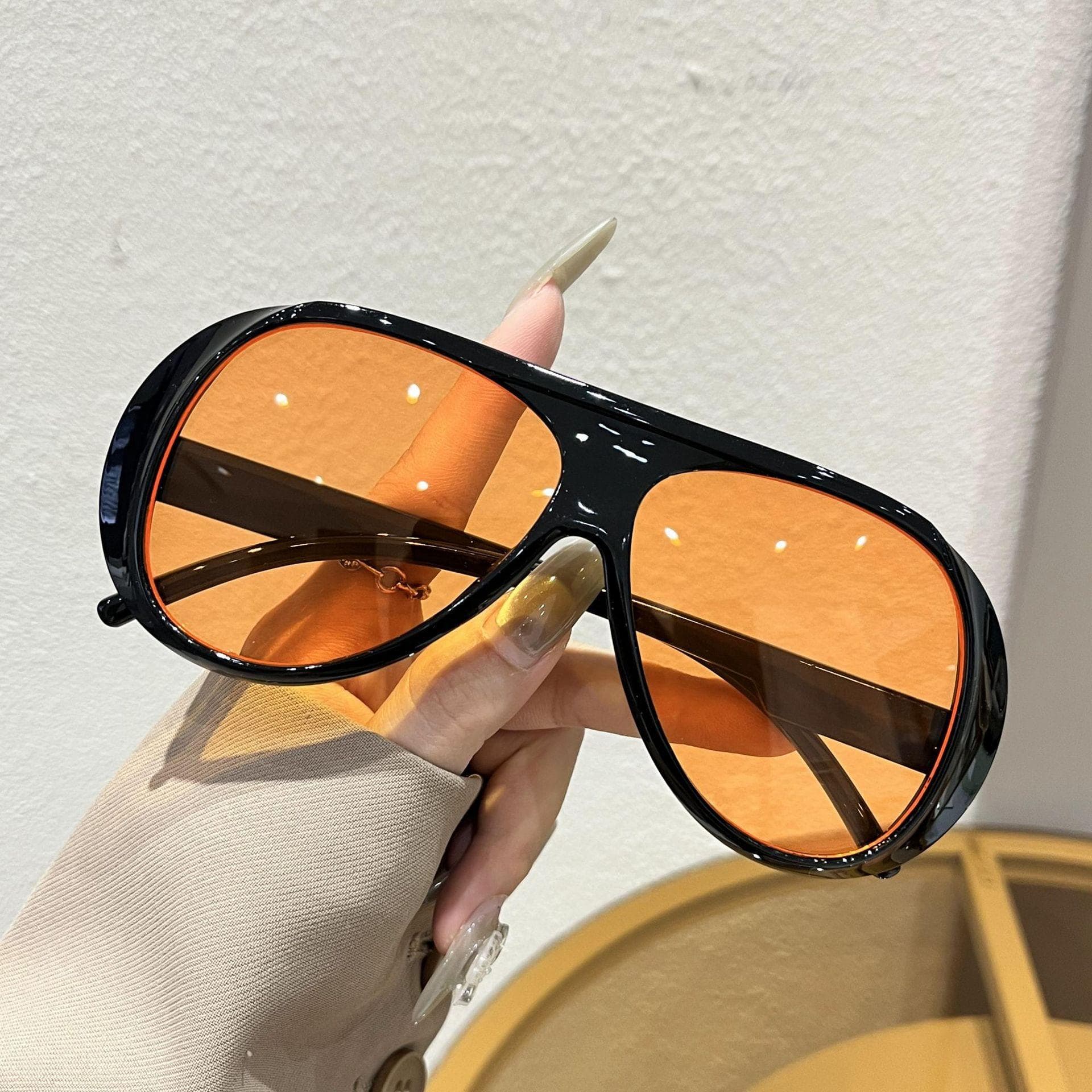 Fashion Pilot Large Frame Sunglasses Women Designer Vintage UV400 Protection Outdoor Daily Eyewear for Men and Ladies