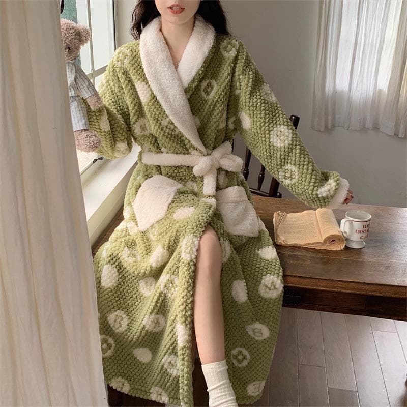 Women's Pajamas Cute Pijama Winter Sleepwear Warm Robe Sets Long Home Wear Bathrobe Plus Velvet Warmth Coral Fleece Nightgown 2XL green