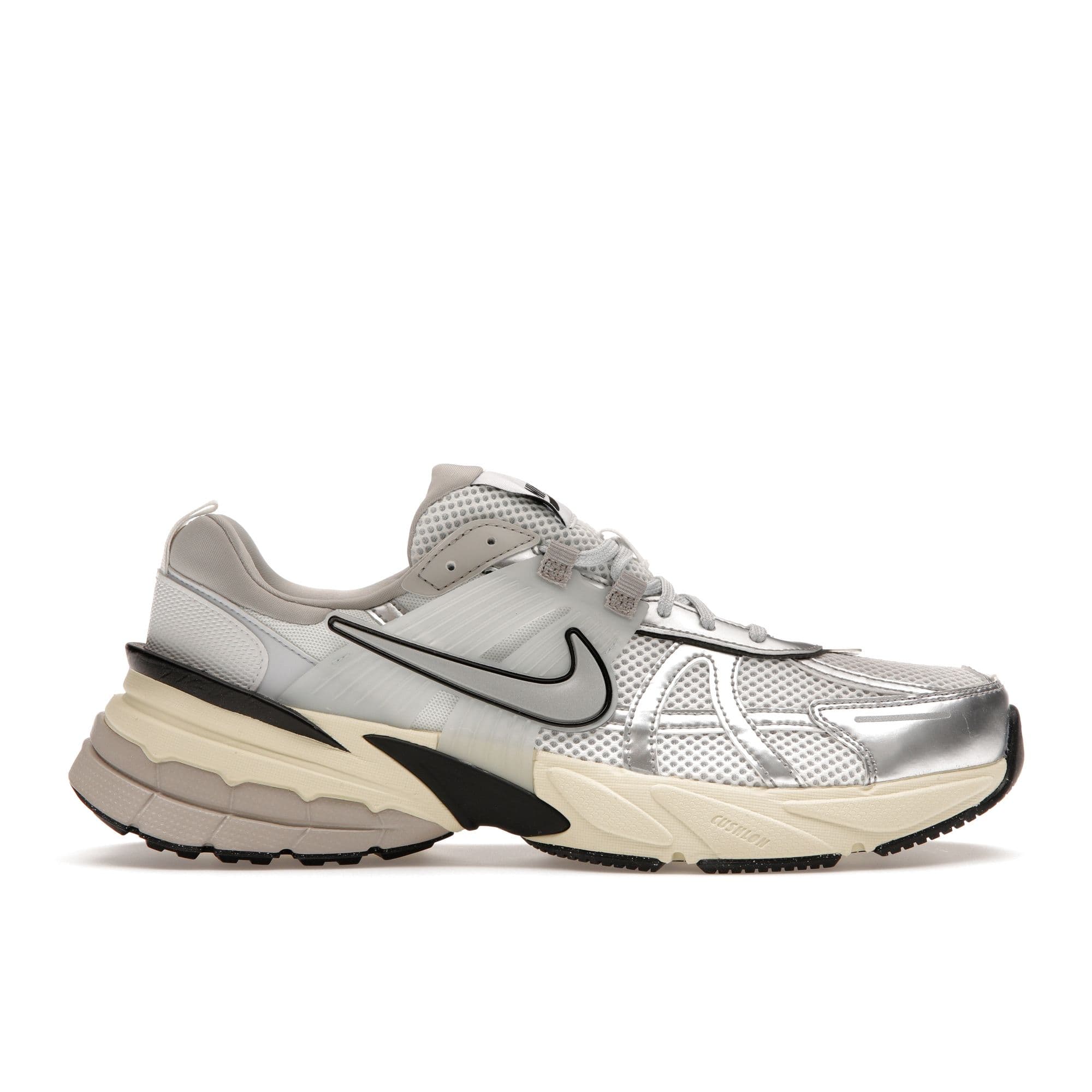 Nike V2K Run Summit White Women Sneakers Pure-Platinum Light-Iron-Ore Metallic-Silver FD0736-100 38.5