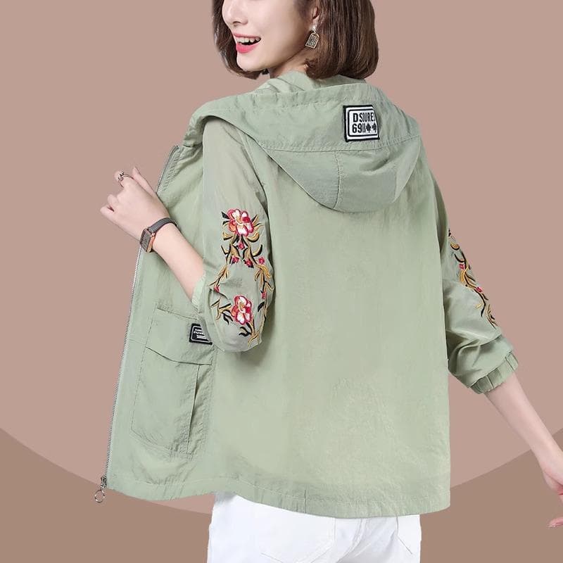 Women's Jackets New Thin Coat Waterproof Sun Protection Clothing Windbreaker Female Hooded Casual Jacket Outerwear 3XL green
