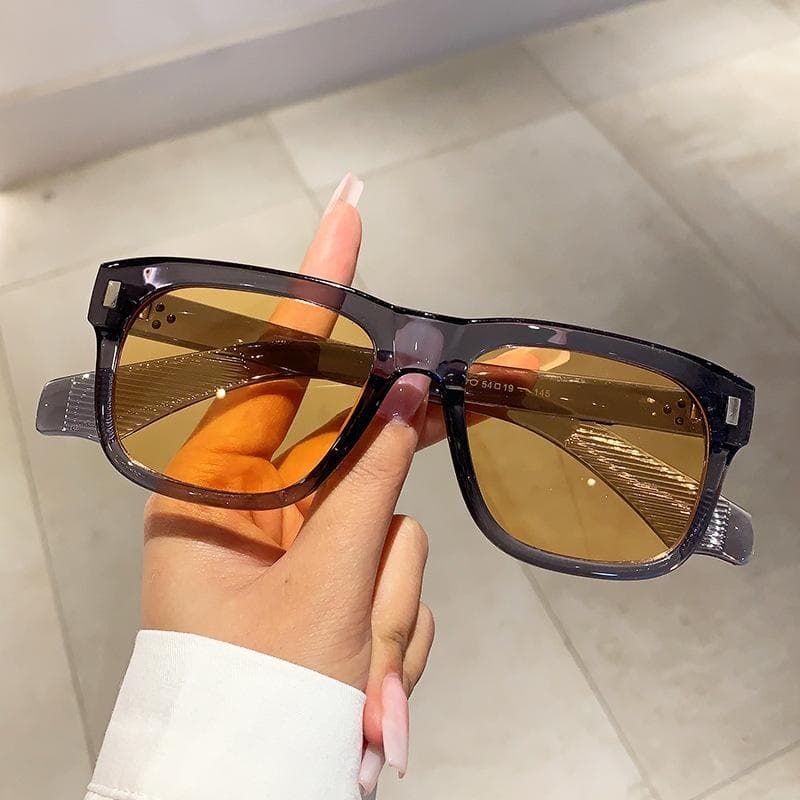 Classic Rivet Square Sunglasses For Men Women Vintage Trendy Luxury Designer Punk Big Frame Shades Fashion Sun Glasses