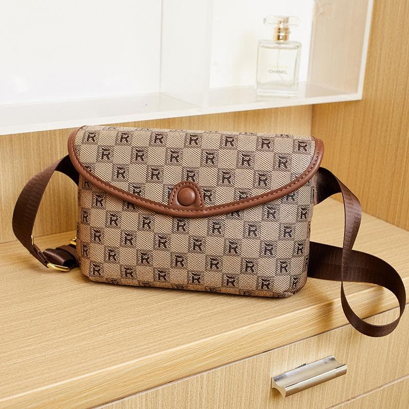 Western Brown Checkerboard Bag Women's Winter Fashion Envelope Bag Broadband Single Shoulder Diagonal Small Bag