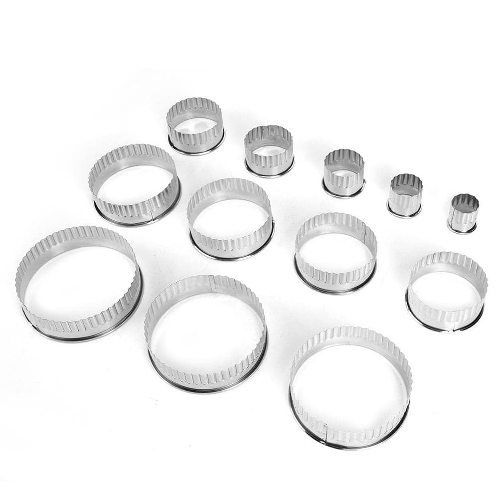 12pcs Round Stainless Steel Cake Biscuits Cookies Dough Cutter Mold with Teeth DIY Baking Tool
