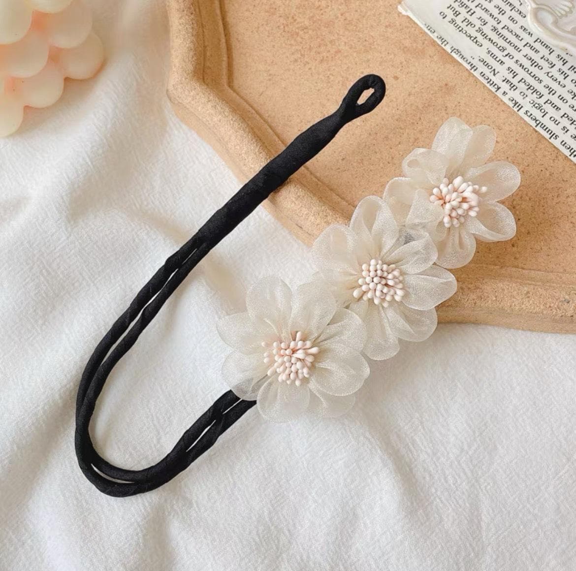 1Pcs Floral Pattern Hair Bun Maker Women Hair Accessories DIY Hair Braider Tool Hairpins Twist Hair Clips Styling Tools beige