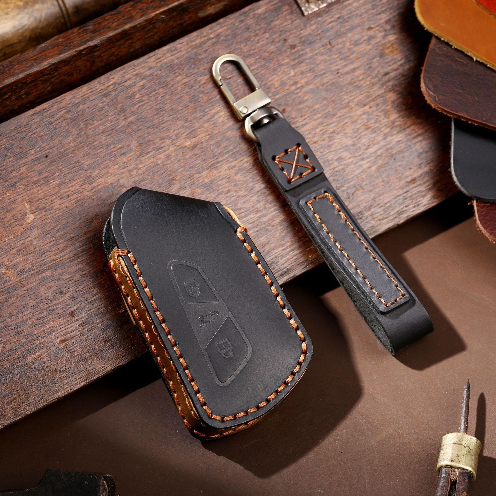 HALLMO Handmade Luxury Leather Car Key Case For Skoda black