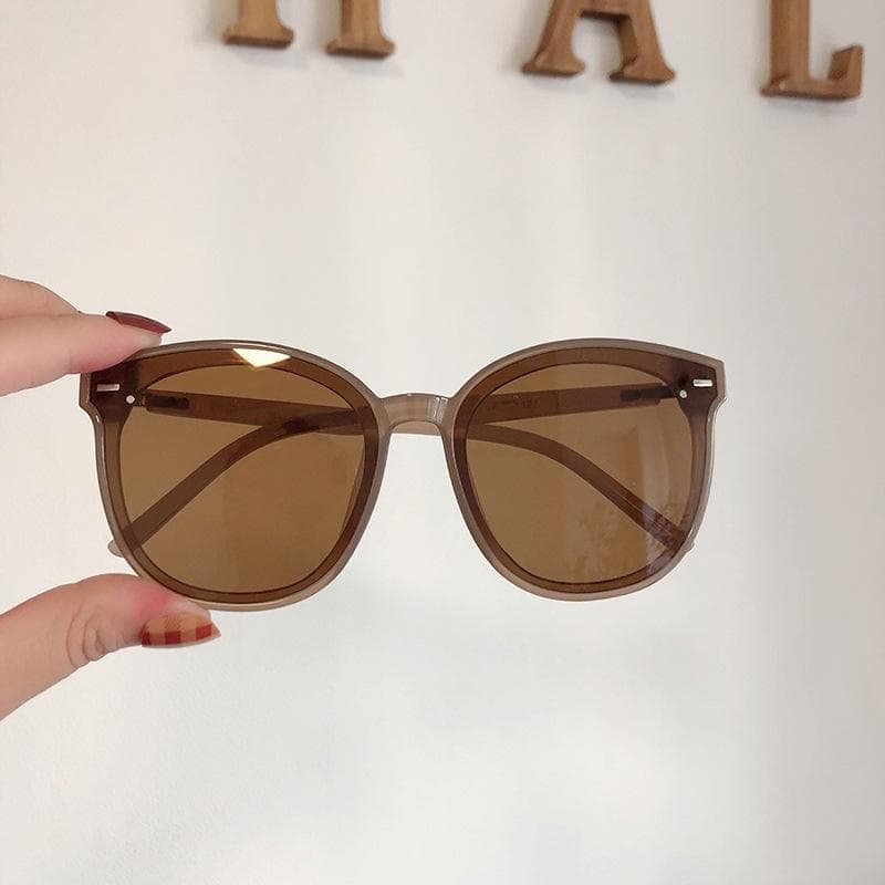 Korean Style Square Sunglasses for Women with Rivets Decoration Outdoor Travel Sun Glasses Fashion Accessories