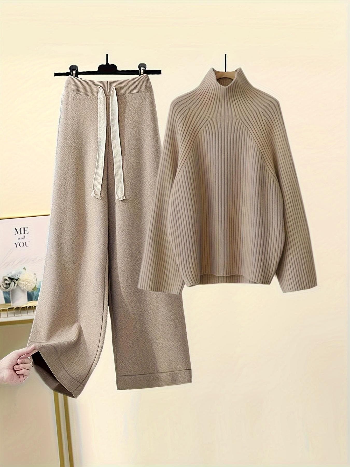 High Neck Sweater & Drawstring Pants, Polyester - For Women - Perfect for Casual & Formal Occasions - Gift Idea for Her Ons Size beige