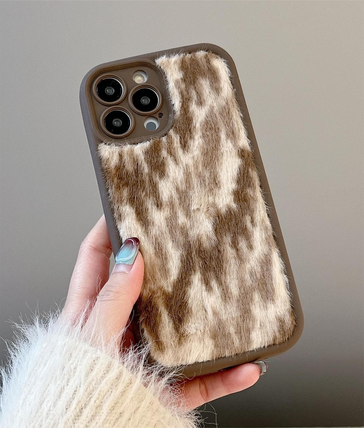 Warm Fluffy Vintage Gradient Leopard Print Phone Case For iPhone 11 12 13 14 15 Pro Max X XR XS 7 8 Plus Soft Plush Back Cover For iPhone 15Pro Max