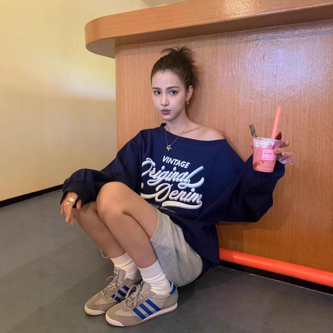 Retro Personality Sweatshirt for Women In Autumn Slanted Collar Off-shoulder Design Large Size Loose Casual Top XXL