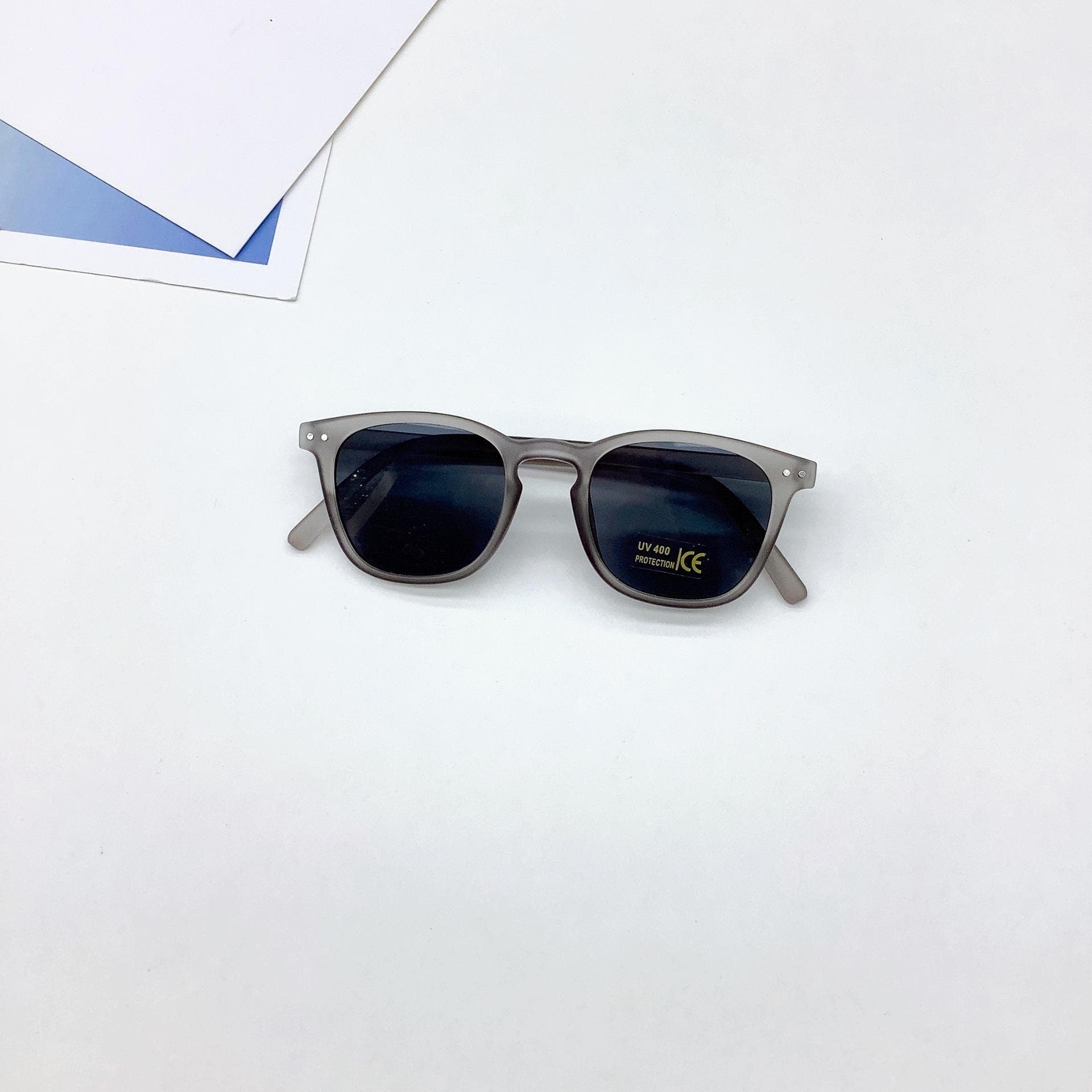 New Baby Boys Girls Sunglasses UV Protection Cool Fashion Summer Sun Protection Travel