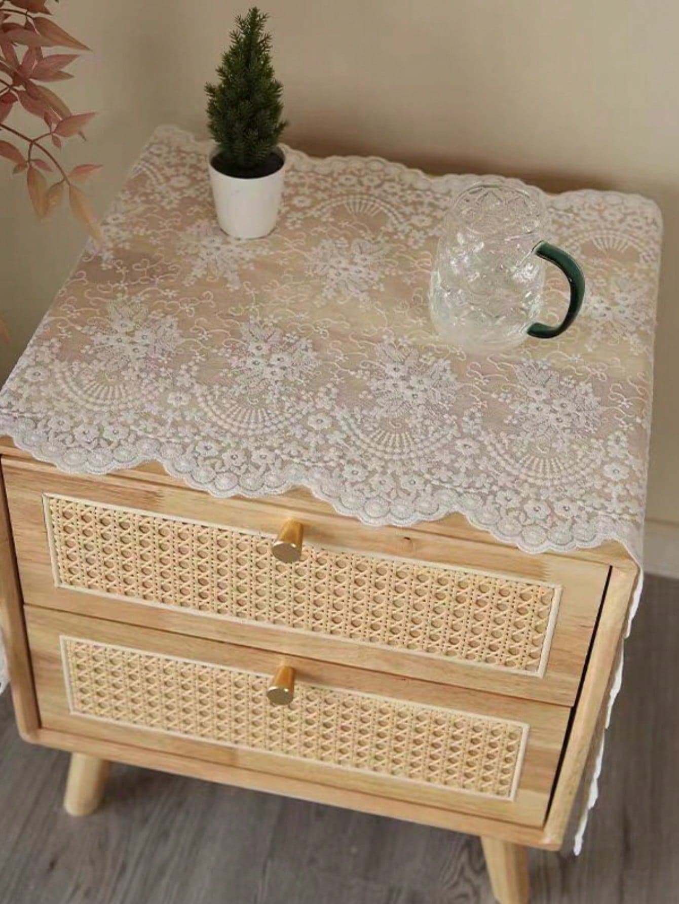 1pc French Vintage Lace Table Runner, White Embroidered Bedside Cabinet Cover Solid Color&40x100cm multicolour