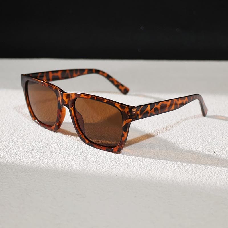 Minimalist Square Sunglasses Vintage Men Women UV400 Protection Fashion Designer Shades Small Frame Driving Eyewear 1PC