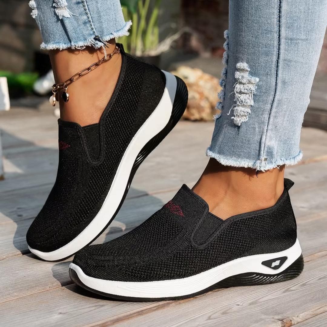 Women's Breathable Knit Slip-On Sneakers Lightweight, Comfortable Walking Shoes for All-Season Casual Outdoor Activities 40 black