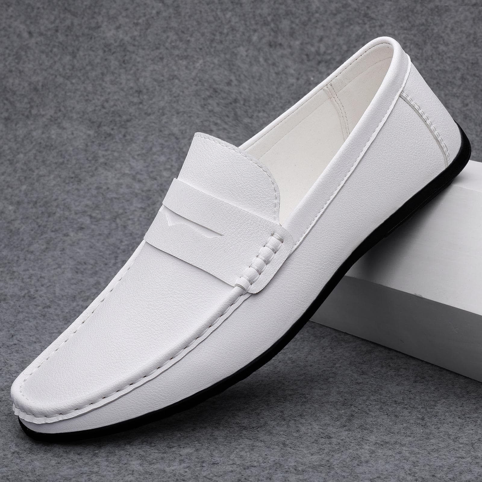 Men's Shoes Luxury Brand Business Leather Shoe Hollow Out Breathable Casual Shoes Moccasins Slip on Loafers Light Driving Shoes 44