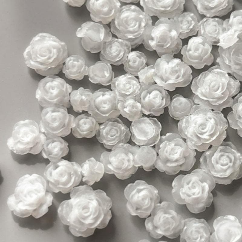 50Pcs 3D Mix Sizes Beautiful Blossoming Rose Flowers Resin Adhesive Nail Art Rhinestones Decorations Manicure Nail Charms white
