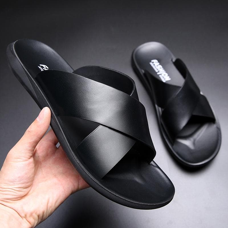 Men's Slippers Luxury Leather Casual Sandals Outdoor Non Slip Beach Shoes for Men Summer New Open Toed Slippers Sandalias Hombre 43 black