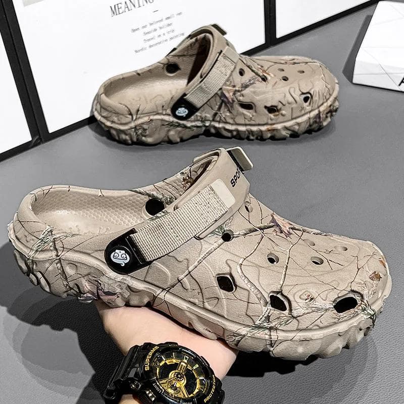 Flat Sandals Men Shoes 2025 Slippers Men Garden Platform Sandals Man Summer Sandals Male Sneakers Outdoor Flip Flops Home Clogs 42