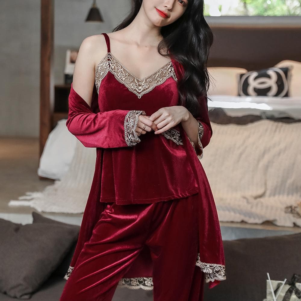 Pajamas Autumn and Winter New Female Sexy Lace Suspender Nightgown Golden Velvet Three Piece Set Long Sleeve Home Clothes With 2XL red