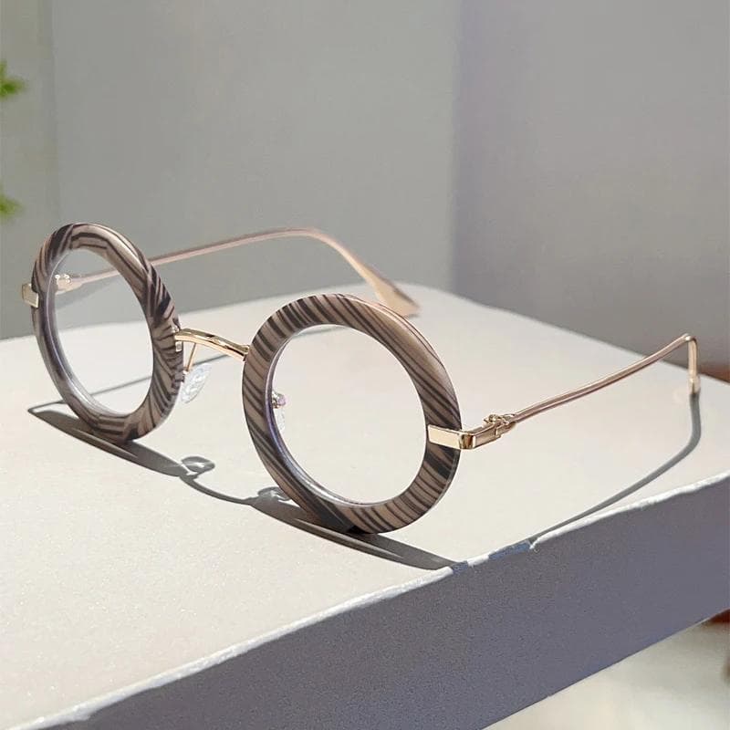 Luxury Designer Round Sunglasses Women Men Vintage Punk Rivet Metal Steampunk Eyewear Unisex Fashion Sun Glasses as picture shows