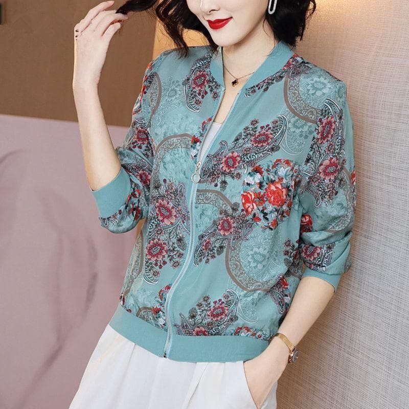 Long-sleeved Outerwear for Women In Spring Summer Wear Large Size Versatile UV-proof Short Sunscreen Clothes for Women 2XL