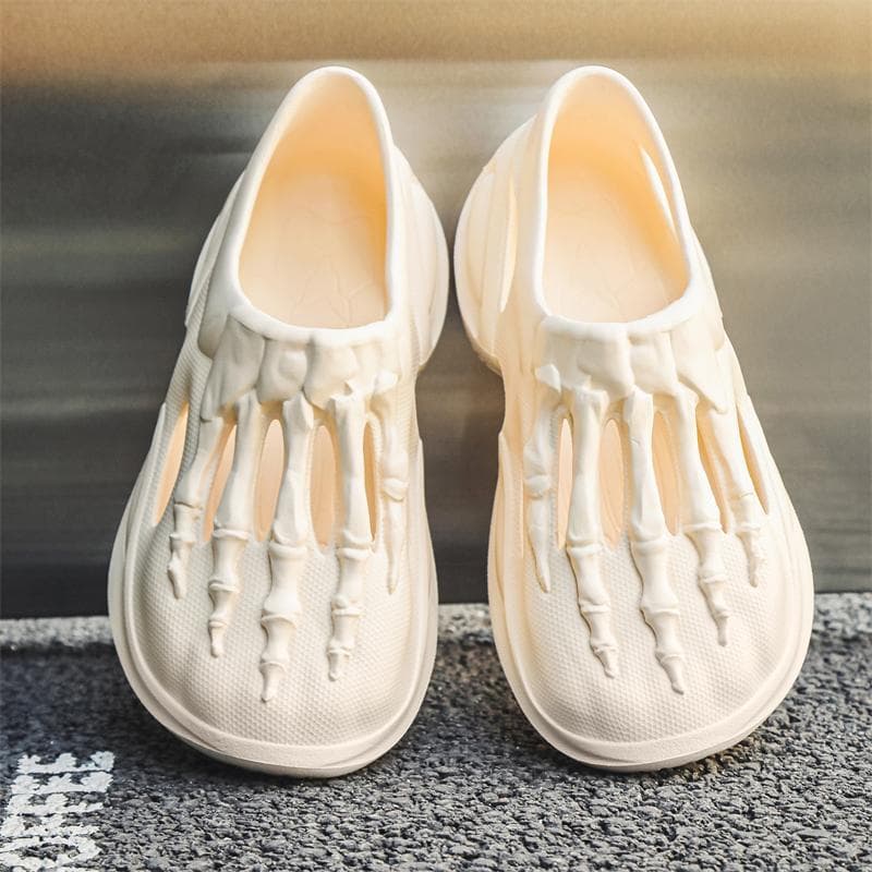 Summer Men Sandals Light EVA Men's Casual Shoes Hole Shoes Clogs Lovers Home Garden Outdoor Male Beach Flat Slippers Big Size 40 beige