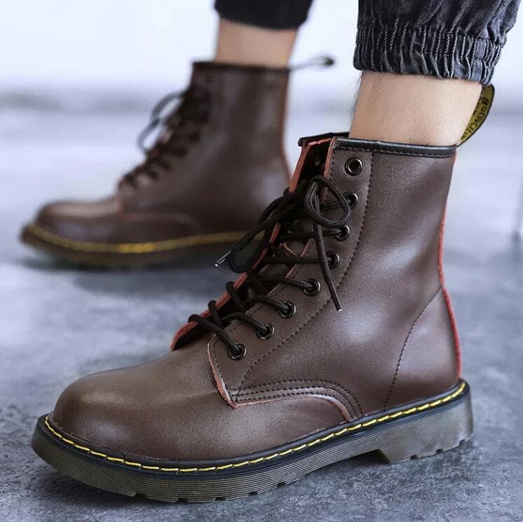 2025 Classic Doc Boots Men's Shoes Casual Shoes Classic Ankle Boots High Slip Office Ventilation Utility Motorcycle 265 brown