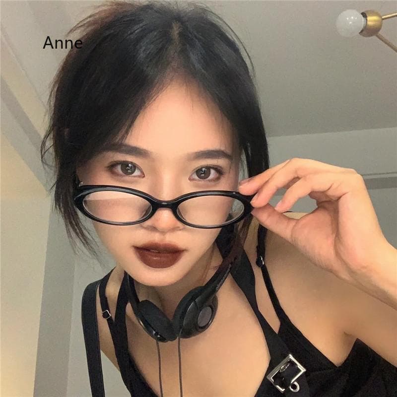 Women Vintage Small Oval Frame Myopia Glasses Gradient Blue Green Trendy Fashion Eyewear for Men and Women 0