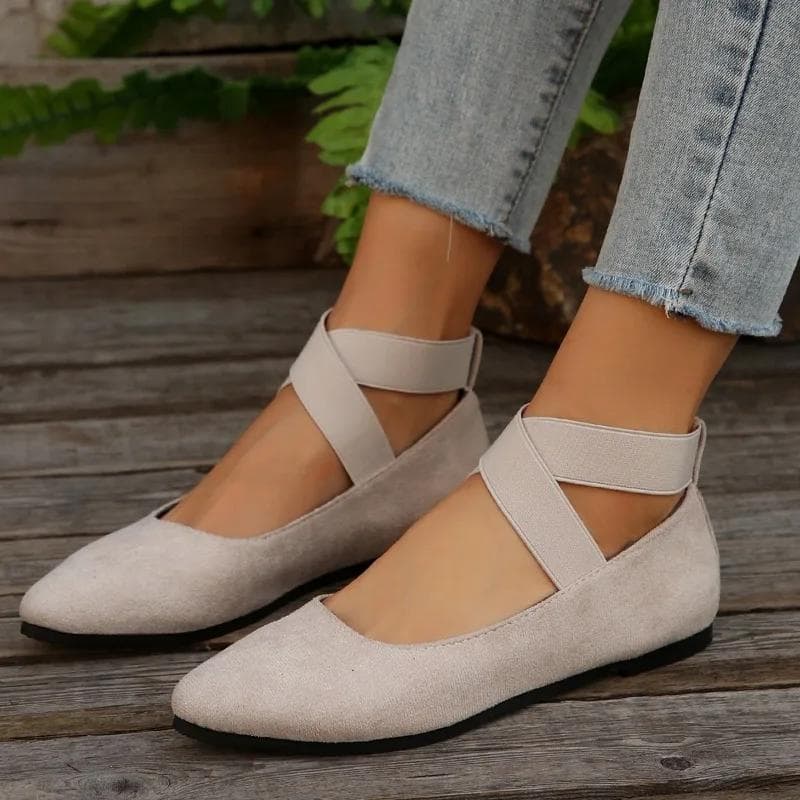 Big Size Shoes Woman Casual Female Sneakers Pointed Toe Large Size Moccasin New Summer Rubber Fretwork Leisure Solid 43 off-white