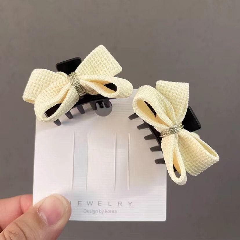 Korean Velvet Bow Hair Clip Claw Clamp Sweet Black Red Bow Small Hair Claw Clip Princess Headwear Girls Women Hair Claw Clip 2pcs
