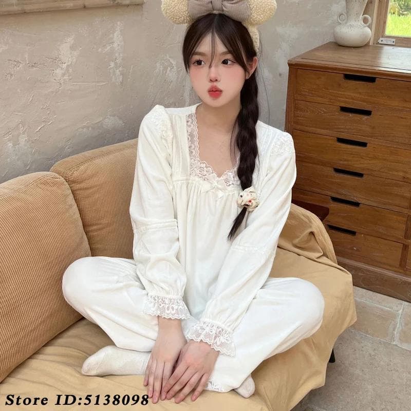 Female Sweet 2PCS Pajamas Suit Lace Trim Princess Style Sleepwear Warm Island Velvet Nightwear Loungewear Top&Pants Home Wear XL white