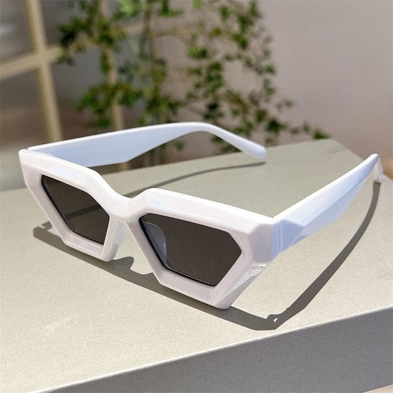Vintage Rhombus Cat Eye Sunglasses Women Men Punk Luxury Designer Big Frame UV400 Sun Glasses Trendy Fashion