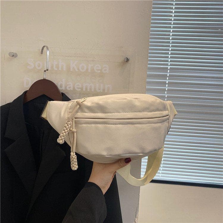 Chest Bag Banana bag for Women Sling Crossbody Waist Pack Canvas Running Waist Bag Casual Fanny Packs Sport Half Moon Belt Bag One Size white